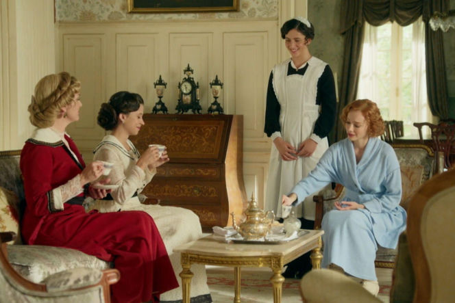 La promesa, odcinek 333: Leonor odkrywa podwójne życie Martiny! Przyjaźń zamienia się w otwarty konflikt