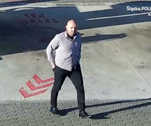 Katowice: Bezczelny złodziej samochodów został nagrany na stacji benzynowej. Rozpoznajesz go?