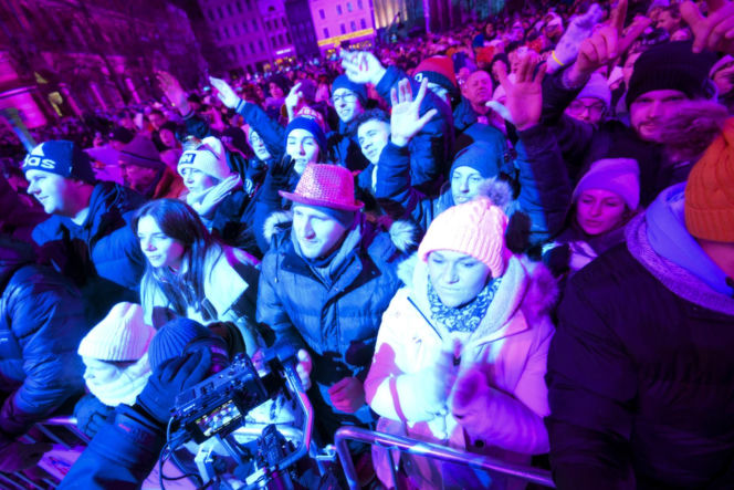 Sylwestrowa Moc Przebojów 2025/26 w Toruniu: Zdjęcia z imprezy Polsatu. Uczestnicy, artyści i starówka