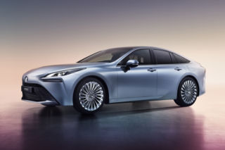 Druga generacja Toyoty Mirai to nowy rozdział historii wodorowej motoryzacji