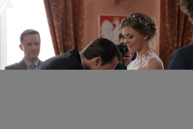 Pierwsza miłość. Jowita (Joanna Opozda) Radek (Mateusz Banasiuk)