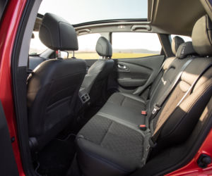 Renault Kadjar TCe 140 FAP vs Opel Grandland X 1.5 Diesel 130 KM Start/Stop AT8