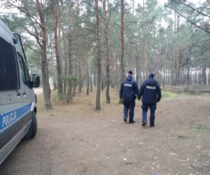 89-latek postawił na nogi policjantów z Torunia. Znaleźli go w lesie