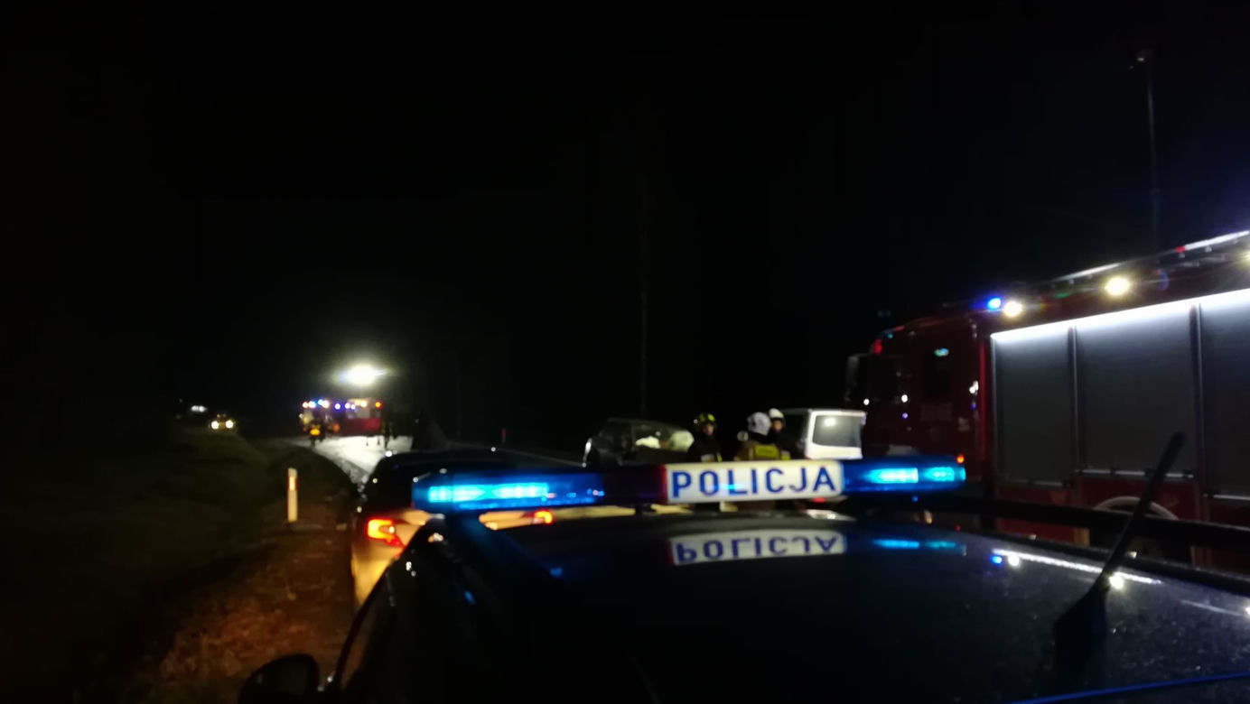Katrynka. Czołowe zderzenie na DK 8. Dwie osoby nie żyją [ZDJĘCIA]