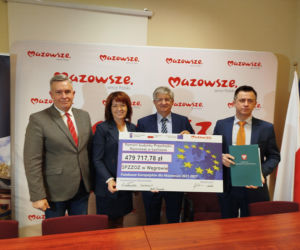 Podpisanie umowy na dotację unijną dla SPZOZ w Węgrowie na remont przychodni w Łochowie