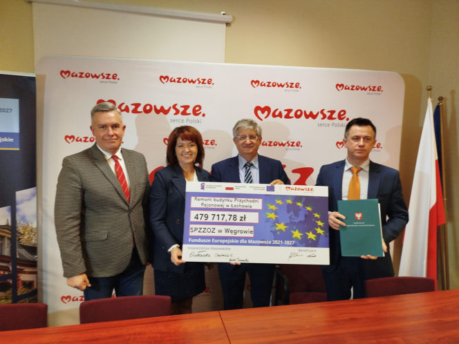 Podpisanie umowy na dotację unijną dla SPZOZ w Węgrowie na remont przychodni w Łochowie