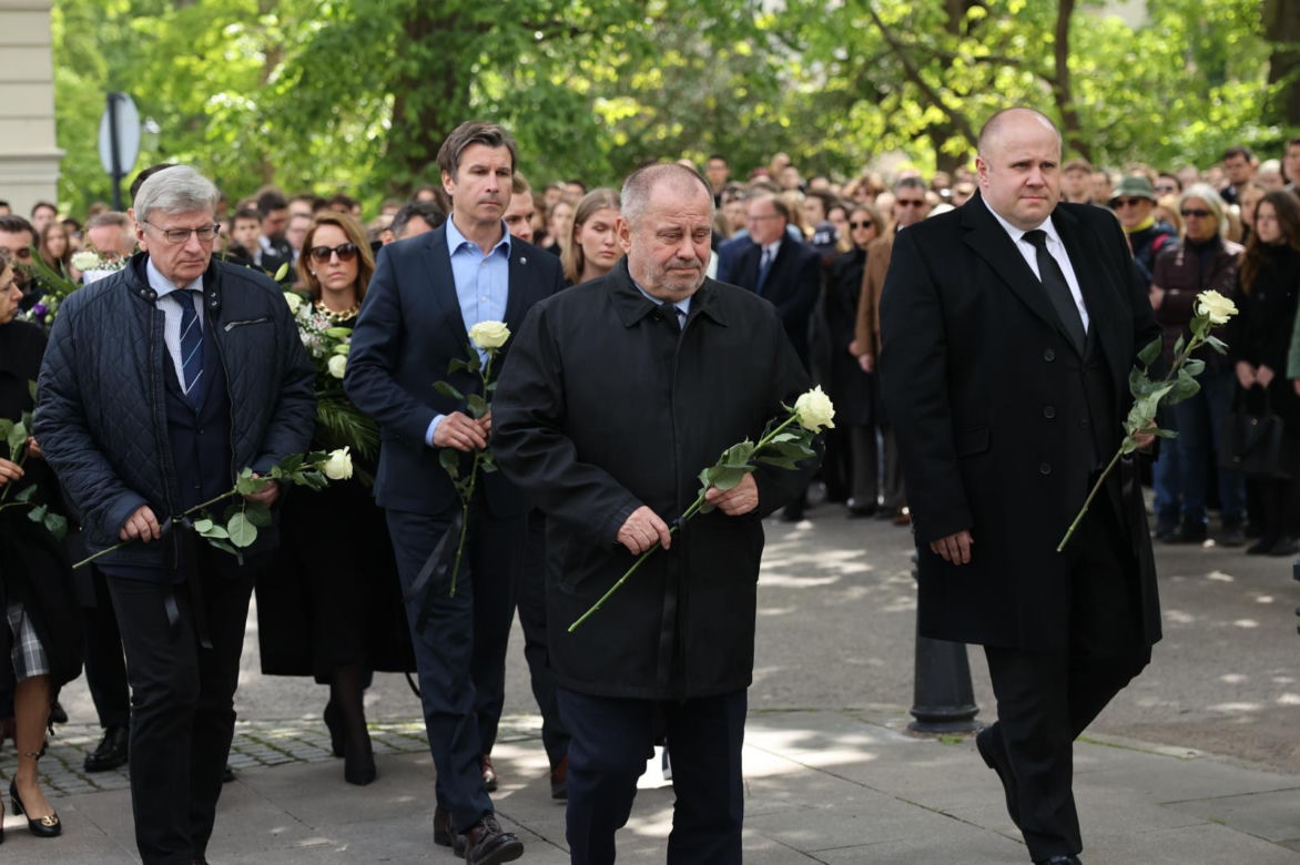 Upamiętnienie brutalnie zaatakowanej pracowniczki UW (8.05.2025)