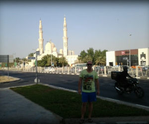 Wrózbita Maciej chwali się zdjęciami z wakacji w Dubaju na Facebooku