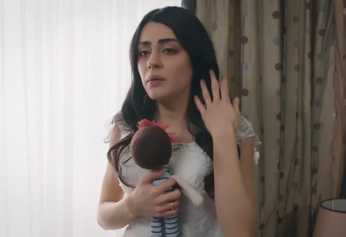 "Panna młoda", odcinek 20: Beyza wraca do rezydencji i rozpoczyna cyniczną grę z Hancer