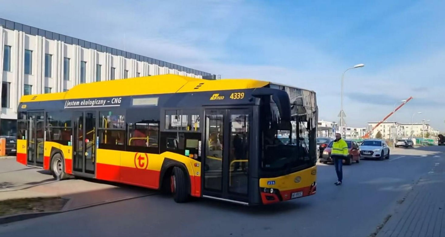 Nie będzie dojeżdżał, bo jest za długi. Mieszkańcy są wściekli, a urząd uspokaja
