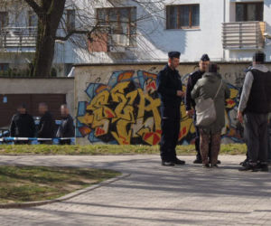 W wiacie śmietnikowej przy ul. Moniuszki znaleziono ciało kobiety