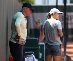 Iga Świątek na ostatnim treningu przez III rundą Roland Garros