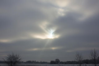 Mrągowo: Czwartek 4 grudnia zaskakuje! Czy zima uderzy mocniej, niż myślisz?