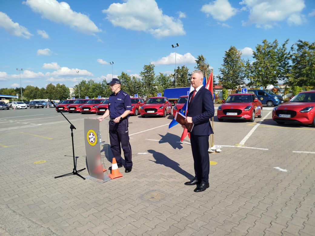 Siedlecki WORD wymienił starą flotę pojazdów egzaminacyjnych na nowe samochody marki Suzuki Swift