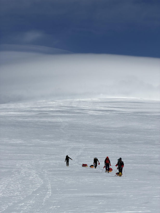 Siedlczanin Kryspin Mitura ukończył Koronę Ziemi oraz Koronę Wulkanów Ziemi w rozszerzonym wariancie „Double Seven Summits”!