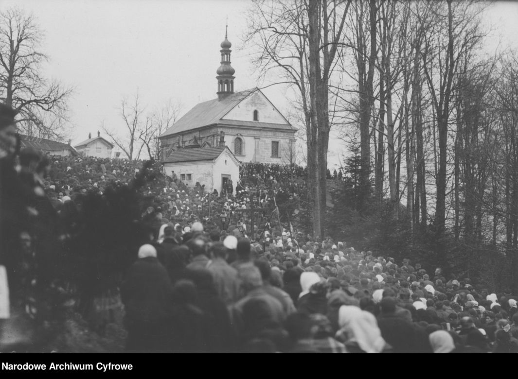 Święta Wielkanocne obfitują w tradycje ludowe. Część z nich zanika, są jednak takie, które kultywuje się do dziś.