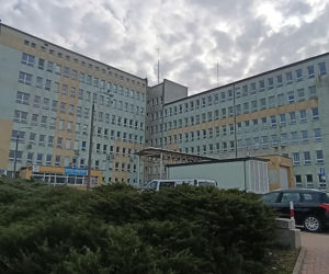 „Dzięki nim żyję i mogę rapować”. Raper apeluje o ratunek dla szpitala