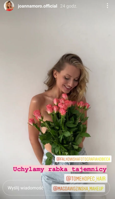 Joanna Moro ma bukiet róż w majtkach