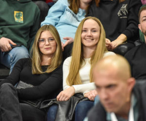 Halowe mistrzostwa Polski w Kujawsko-Pomorskiej Arenie Toruń. Zdjęcia kibiców i zawodników