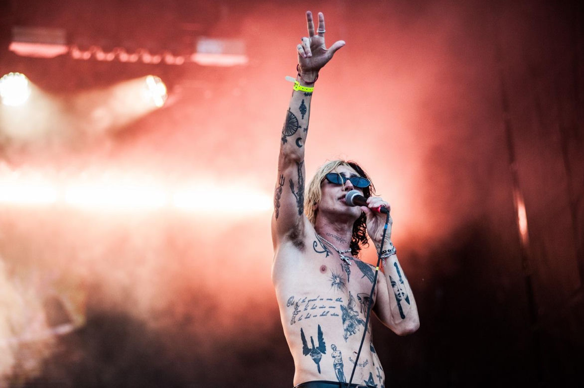 Summer Punch Festival 2026, dzień drugi: od punkowej furii po hymny łączące pokolenia {RELACJA + GALERIA]