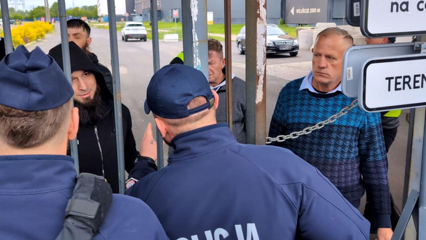 Hala na Modlińskiej zamknięta dla kupców. To koniec bazaru 