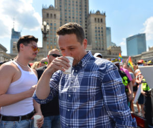 Rafał Trzaskowski na Paradzie Równości