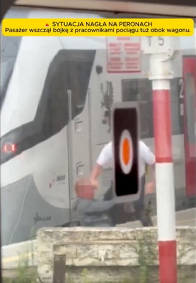 Szokujące sceny na peronie w Wejherowie! Bójka agresywnego pasażera z konduktorem