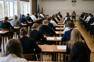 Matura 2026 angielski rozszerzony. Co było na maturze? Analizujemy zadania z przecieków [07.05.2026]