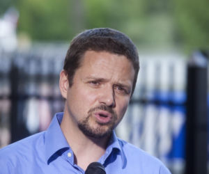Tak zmieniały się fryzury Rafała Trzaskowskiego