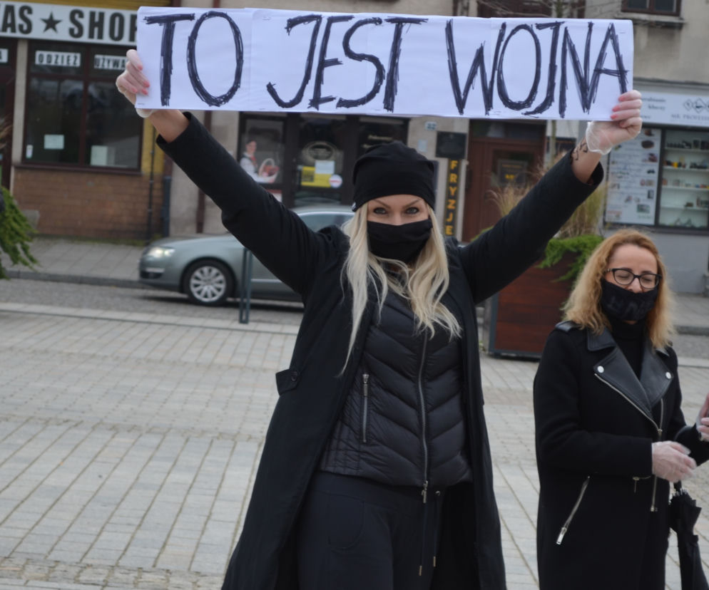 W Starachowicach też protestowali przeciw zaostrzeniu prawa aborcyjnego.