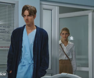 Barwy szczęścia, odcinek 2582: Wiktor (Grzegorz Kestranek), Iwona (Izabela Zwierzyńska)