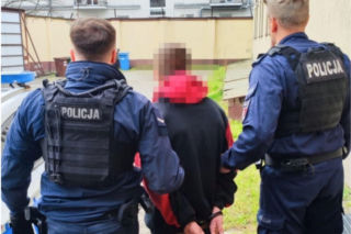 Napad na aptekę w Gdyni! 18-latek sterroryzował farmaceutki. Miał przedmiot przypominający broń