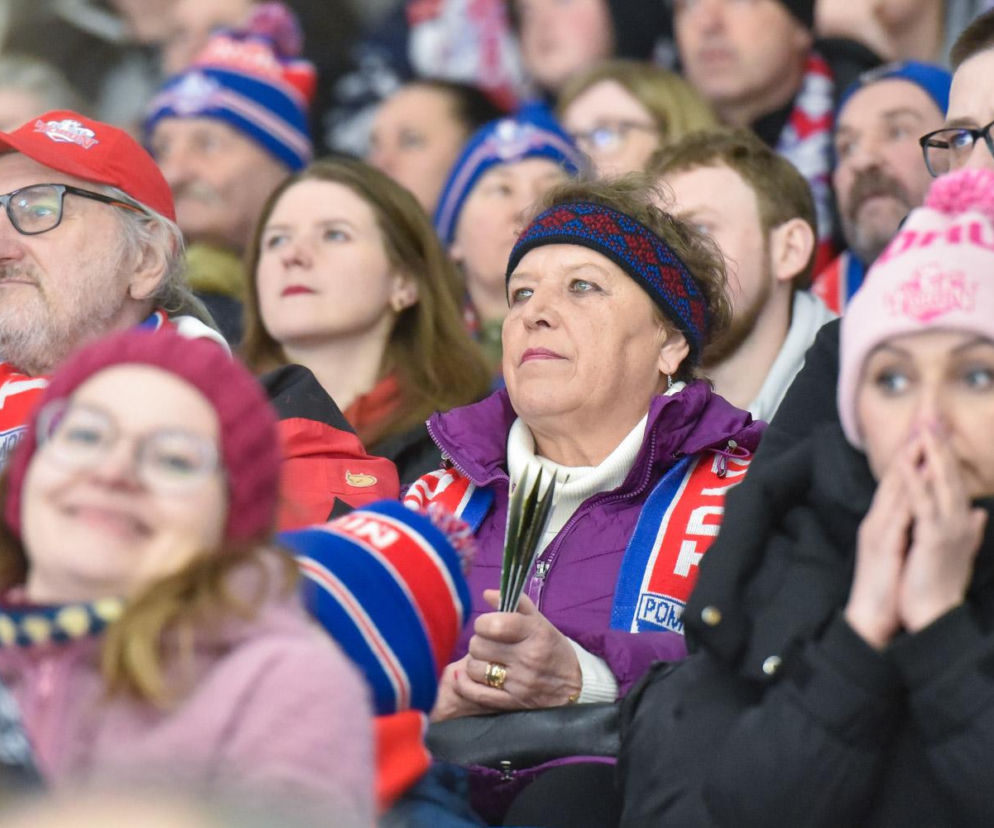 KH Energa Toruń - Unia Oświęcim 4:1, zdjęcia kibiców i zawodników z meczu nr 6