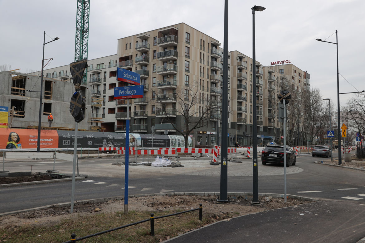 Przebudowa ulicy Sokratesa ciągnie się jak krew z nosa. Mieszkańcy są wściekli 