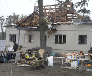 Ukraina/ 21 zabitych, ponad 110 rannych po atakach w Charkowie i Kijowie