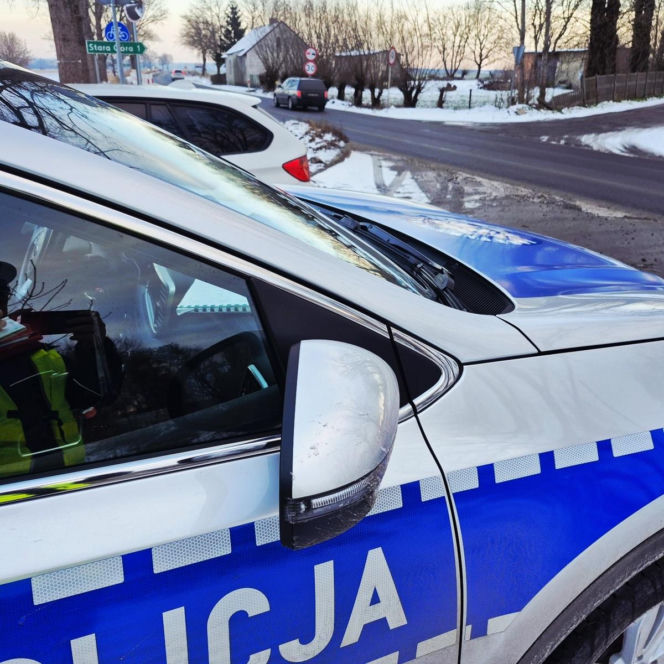 Pędził przez miejscowość, na podwójnym gazie. Zastopowali go policjanci z Góry
