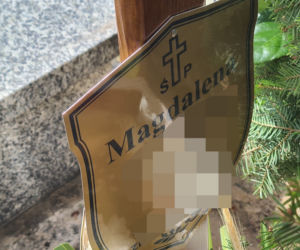 Kopki k. Rudnika. Magdalena V. zabiła dzieci i siebie. Odbył się jej pogrzeb w Rudniku [ZDJĘCIA]