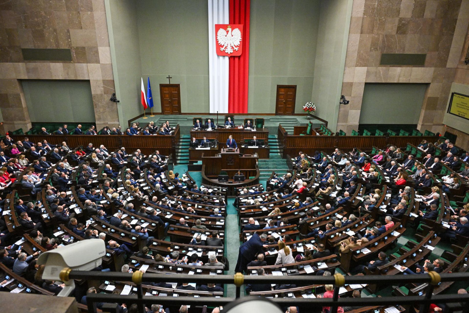 Sejm wybrał nowych sędziów Trybunału Konstytucyjnego. Sześcioro kandydatów z poparci…
