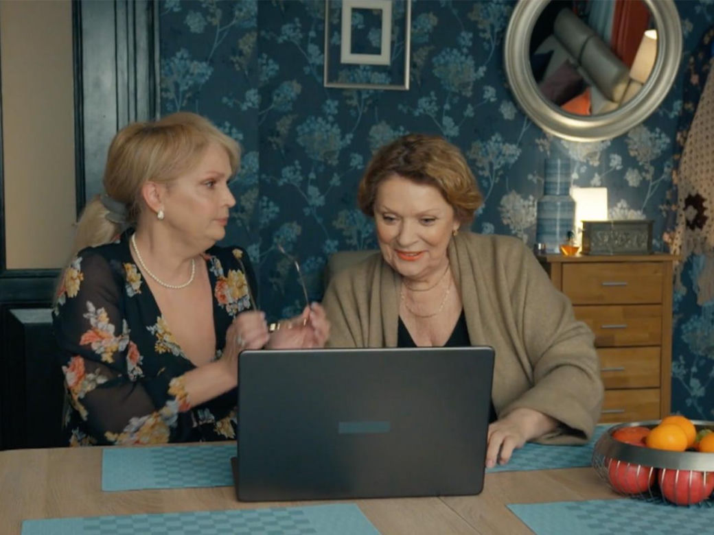 Barwy szczęścia, odcinek 3192: Rawiczowa (Elżbieta Jarosik), Małgorzata (Adrianna Biedrzyńska)