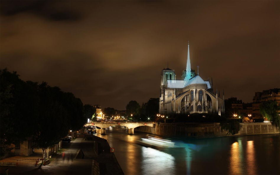 Odbudowa Notre Dame: opinie, pomysły, koncepcje
