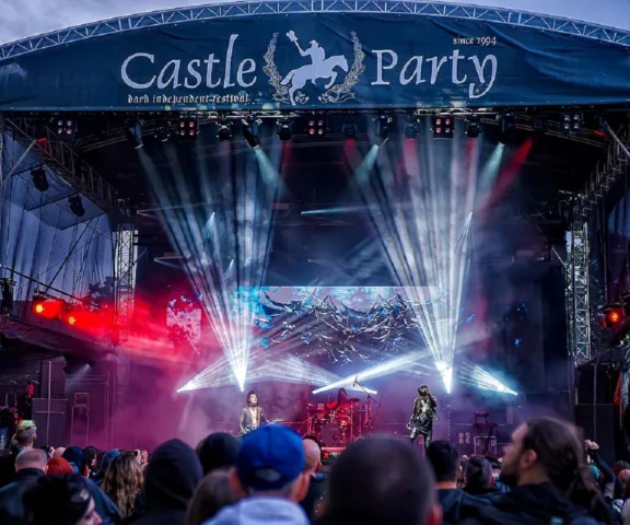 Castle Party 2026 w Bolkowie. Znamy pełną rozpiskę koncertów, ceny biletów i szczegóły pola namiotowego