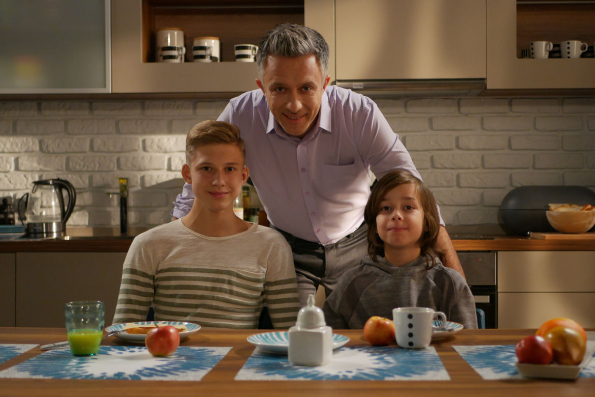 Pierwsza miłość. Tomek (Oskar Wojciechowski), Maciek (Joachim Olko), Artur (Łukasz Płoszajski)