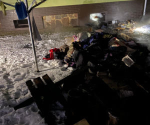 Duże straty po pożarze w spiżarni w domu w gminie Rydzyna koło Leszna