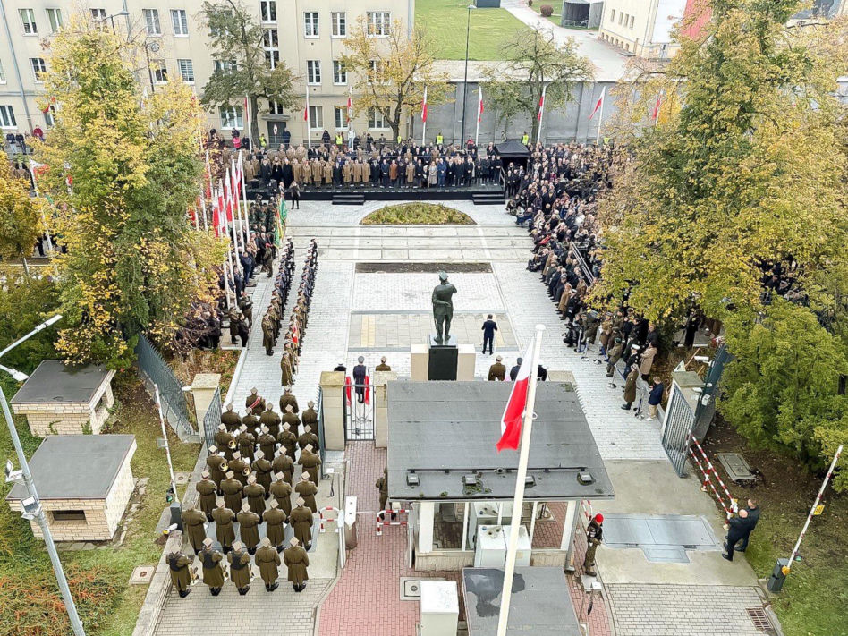 Pomnik gen. Rozwadowskiego przed Sztabem Generalnym