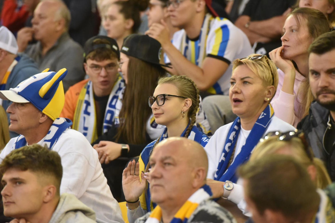 PRES Grupa Deweloperska Toruń - Betard Sparta Wrocław. Zdjęcia kibiców i zawodników z półfinału PGE Ekstraligi na Motoarenie