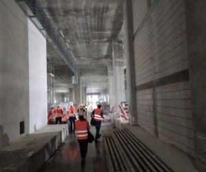 Czas na tory i wykończenie. Zaglądamy na budowę metra Bródno