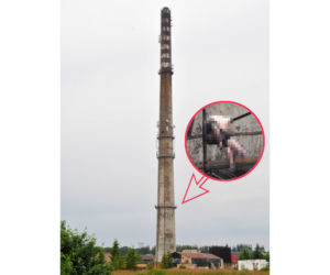 MARTWY 4 DNI WISIAŁ NA KOMINIE.