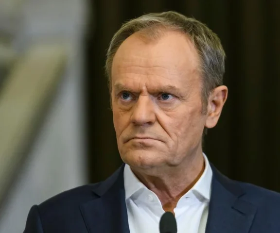 Tusk grzmi: Pamiętajcie o tym przy dystrybutorach