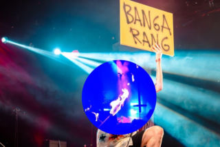 Skandal wokół Bangarang Festival! Spalono krzyże podczas koncertu - organizator i zespół wydali oświadczenia 