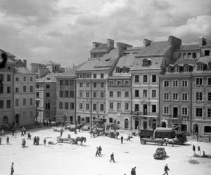 Niezwykłe zdjęcia Warszawy na Bielanach